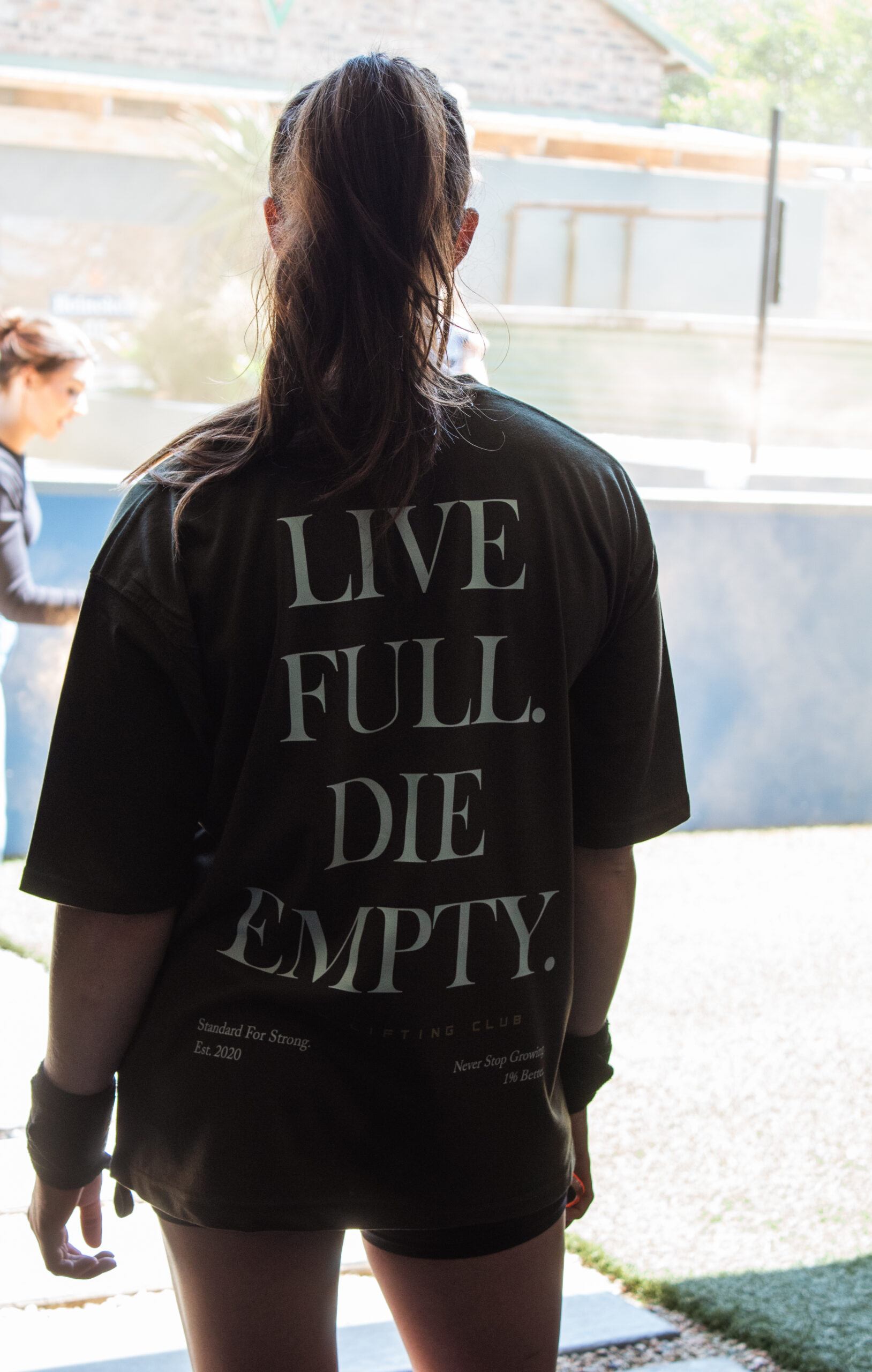 FORGED OVERSIZE TEE OLIVE – LIVE FULL DIE EMPTY. - Image 2
